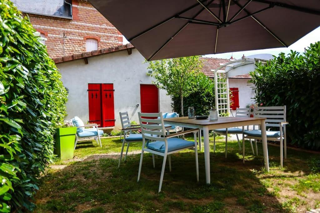 Villa F3 80 M2 Longere Plain Pied Au Centre Auxonne. Exterior foto